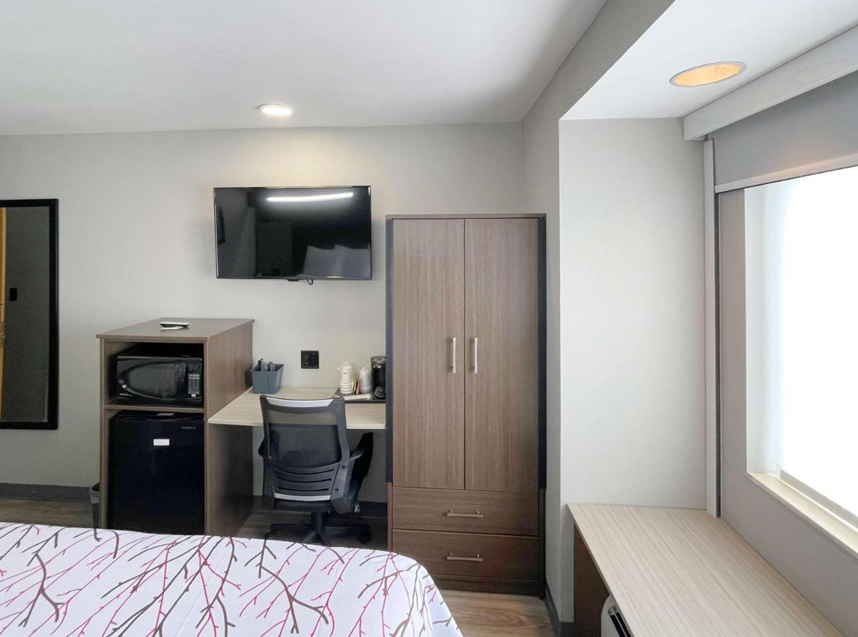 Surestay Plus Hotel By Best Western Севьервилл Экстерьер фото
