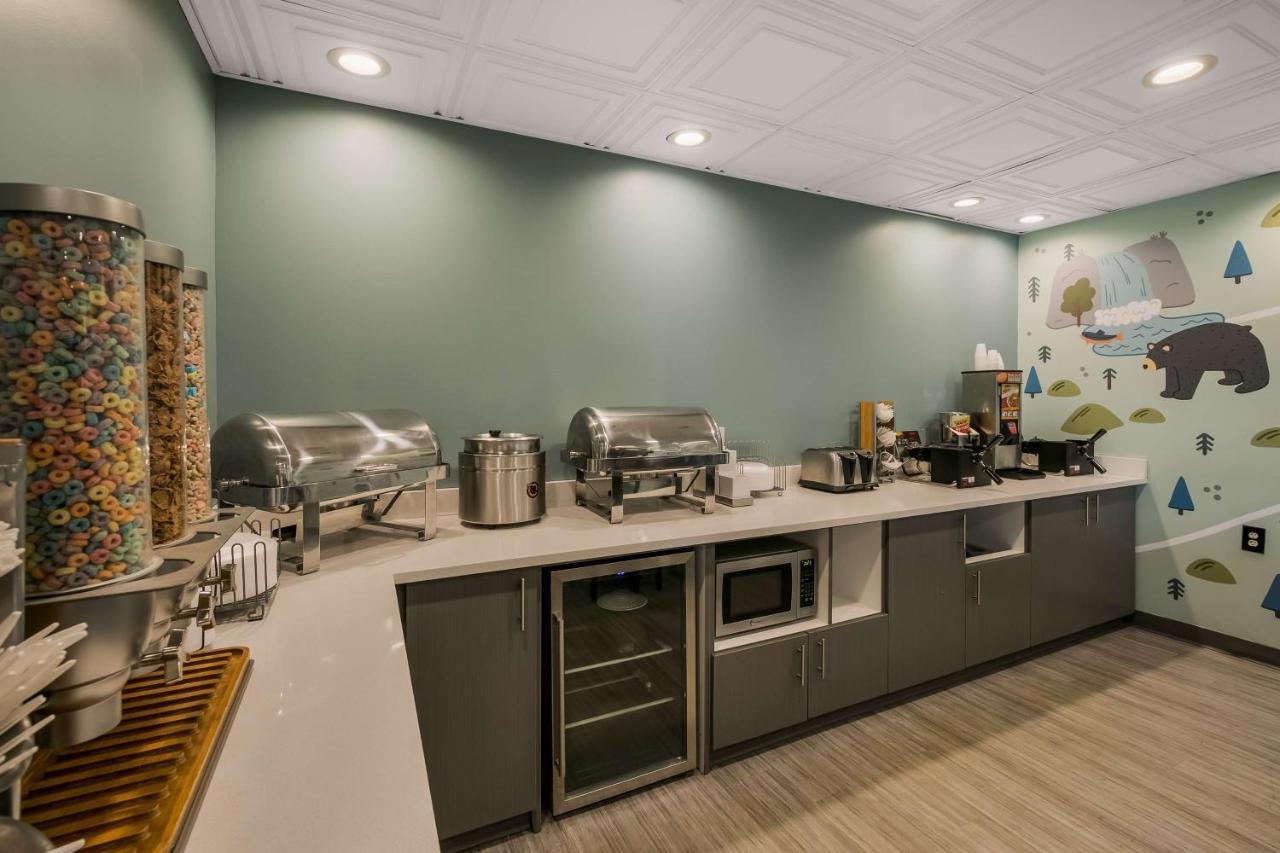 Surestay Plus Hotel By Best Western Севьервилл Экстерьер фото